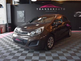  Voir détails -Kia Rio 1.4 CRDi 90 Active à Caissargues (30)