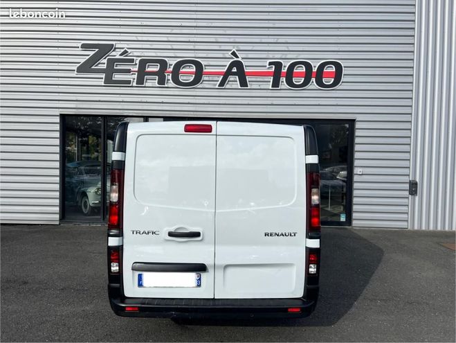Renault Trafic 2.0 DCI 130ch L1H1 phase 3 16700HT TVA R Blanc de 2022
