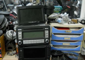  Voir détails -Volkswagen Lecteur-cd-usb a vendre mp3 bluetooth à Argenteuil (95)