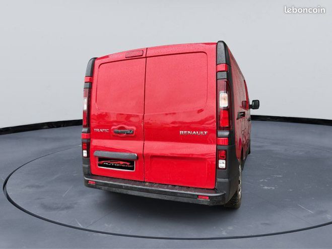 Renault Trafic L2H1 1.6 dci 120ch 3 places tva rcupra Rouge de 2015