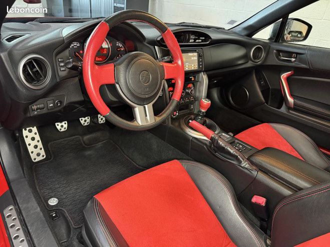 Toyota GT86 2.0 200CH Rouge de 2013