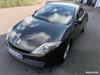  Voir détails -Renault Laguna Belle coupe dci 2010 black edition revis à Marly (57)