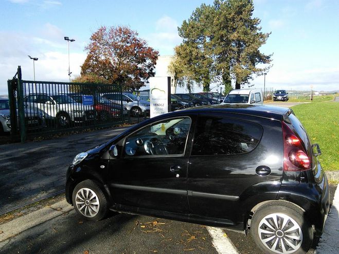 Peugeot 107 1.0 68 Allure CLIM moteur  chaine 1/2 C Noir de 2012