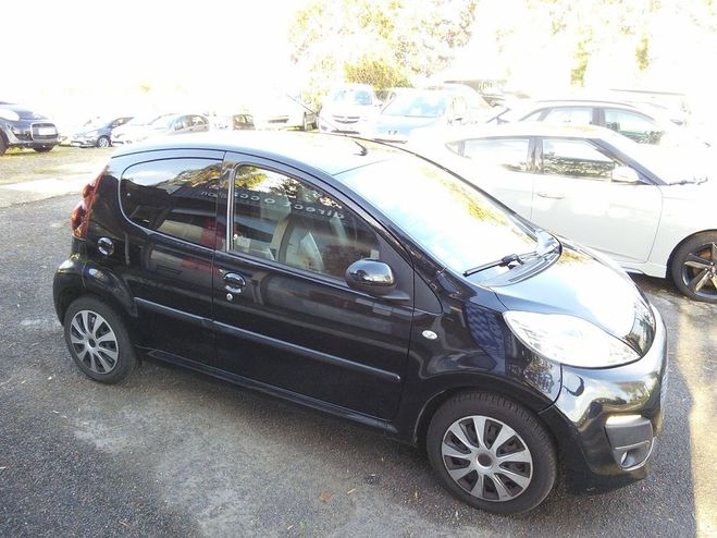Peugeot 107 1.0 68 Allure CLIM moteur  chaine 1/2 C Noir de 2012