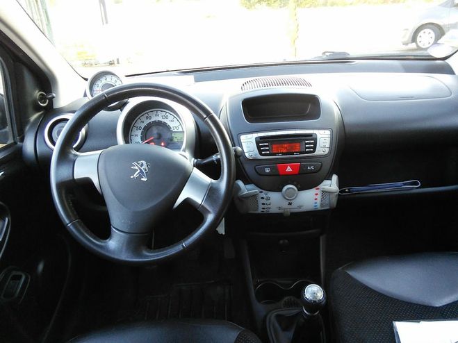 Peugeot 107 1.0 68 Allure CLIM moteur  chaine 1/2 C Noir de 2012
