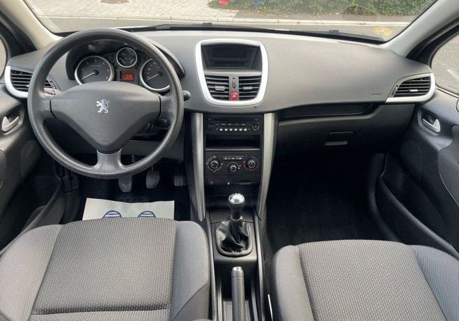 Peugeot 207 1.6 HDI 92 Ch 98G 5P  de 2011