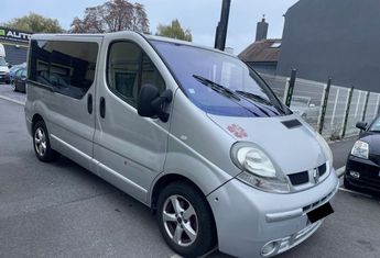  Voir détails -Renault Trafic II PASSENGER 1.9 DCI 100CH EXPRESSION à Harnes (62)