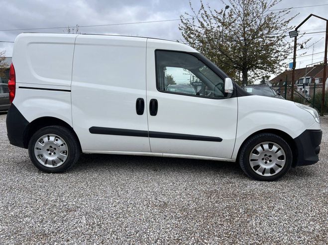 Fiat Doblo II 1.6 Multijet 16v 105ch DPF S&S Dynami BLANC de 2010