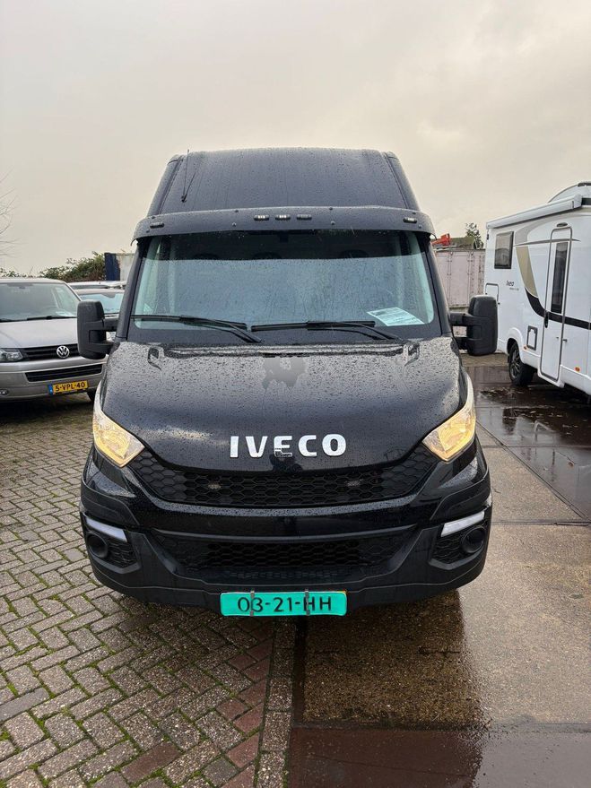 Iveco Daily 35 fourgon h2 l2 vnk-90-d zcfc2359305083 Noir de 2016