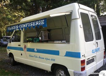  Voir détails -Renault Trafic , trafic, quip glacier Vente ambulante à   La Boisse (01)