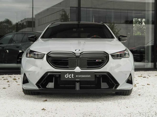 BMW M5 Touring 4.4 V8 Hybrid 41Co2 B&W Carbon V Gris Brooklyn Grau de 