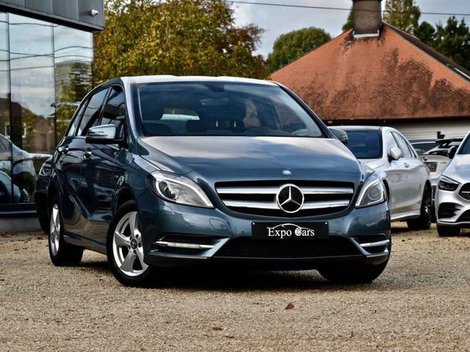 Mercedes Classe B 180 7G-DCT - 1HAND - XENON - LEDER - CR Bleu de 