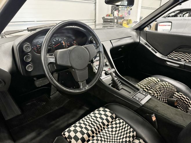 Porsche 928 V8 4.5 240ch BVA3 Hell Bronze Metallic de 1979