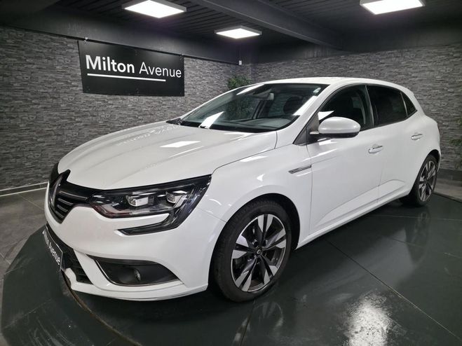 Cliquer pour voir la photo suivante Renault Megane 1.3 TCe - 140 - BV EDC - FAP Intens BLANC de 2019