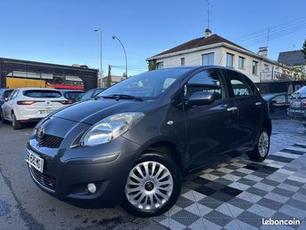  Voir détails -Toyota Yaris 69 VVT-I CONFORT PACK 5P à Morsang-sur-Orge (91)