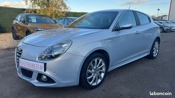  Voir détails -Alfa romeo Giulietta 2L 170 CH Collezione TCT à Monteau (89)