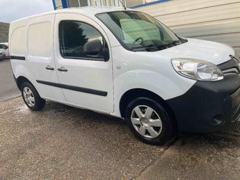  Voir détails -Renault Kangoo Express 1.5 DCI 75 ENERGY E6 GRAND CONFO à Sauvagnat-Sainte-Marthe (63)