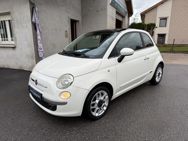 Cliquer pour voir la photo suivante Fiat 500 1.3 MULTIJET 16V 75CH DPF SPORT BLANC de 2009