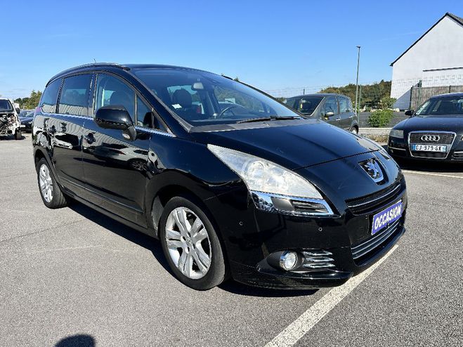 Cliquer pour voir la photo suivante Peugeot 5008 1.6 HDi 112ch Allure 5pl NOIR de 2011