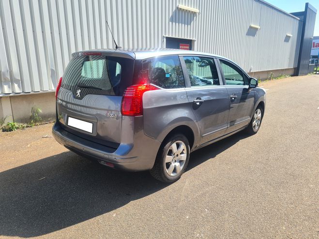 Peugeot 5008 Peugeot 5008 1.6  HDI BOITE AUTOMATIQUE  6 VITESSES   Gris anthracite de 2011