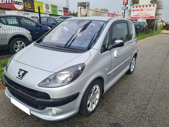 voir détails -Peugeot 1007 1.6 faible km à Coignières (78)   Voir détails -Peugeot 1007 1.6 faible km à Coignières (78)