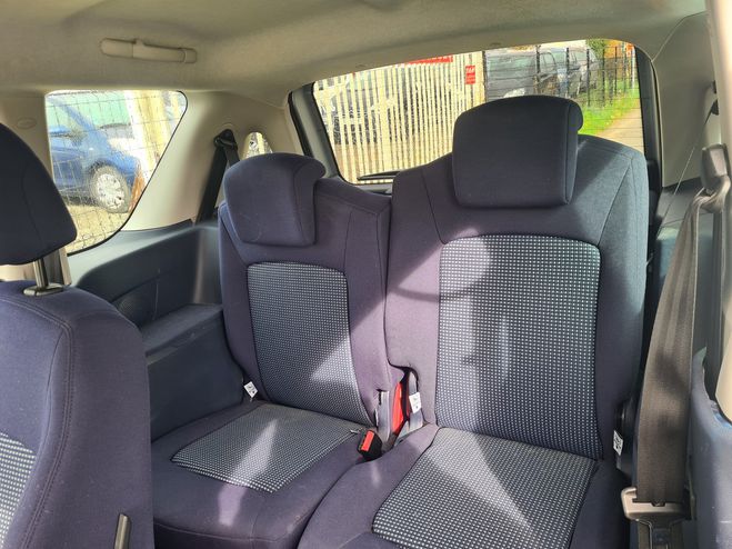 Peugeot 1007 1.6 faible km Gris clair de 2008