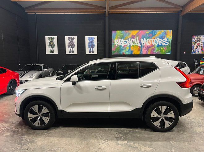 Volvo XC40 B3 Start 2.0 DKG7 163 ch Blanc de 2024