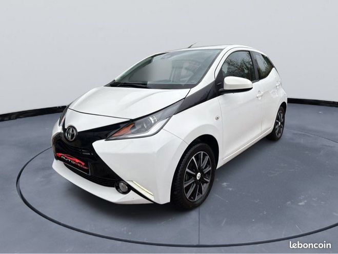 Cliquer pour voir la photo suivante Toyota Aygo VVT-i 69Ch Bluetooth Climatisation Régul Blanc de 2016