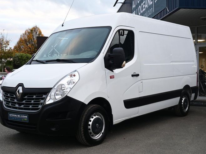 Renault Master FOURGON FGN L2H2 3.3t 2.3 dCi 110 E6 GEN Blanc de 2017