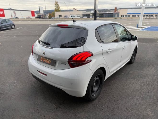 Peugeot 208 80CH URBAN SOUL DISTRIBUTION FAITE Blanc de 2015