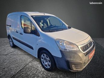  Voir détails -Peugeot Partner 1.6 HDi 90 CH ? 2015 à Montceau-les-Mines (71)
