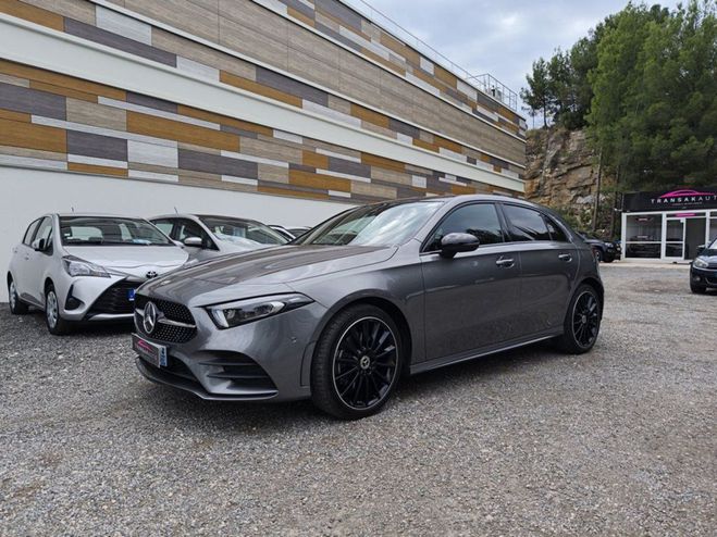 Cliquer pour voir la photo suivante Mercedes Classe A 250 e 218 Ch AMG LINE 8g-DCT TOIT OUVRAN Gris de 2022