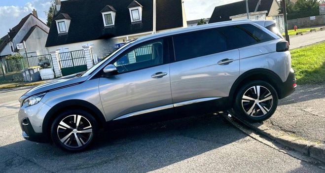 Peugeot 5008 Peugeot 5008 Allure Business 1.2 PT 130CV BVA6 7 Sieg Gris Métallisé de 2018