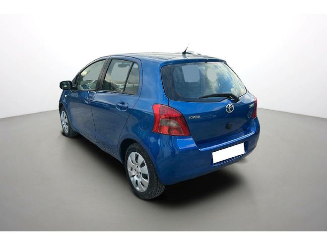 Toyota Yaris Yaris 1.3 - 87 VVT-i Sol MultiMode BVA Bleu fonce de 2007