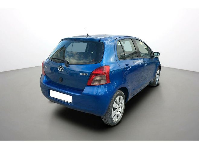 Toyota Yaris Yaris 1.3 - 87 VVT-i Sol MultiMode BVA Bleu fonce de 2007