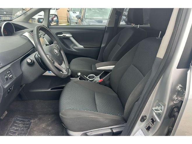 Toyota Verso 2.2 Dcat SOL BVA Grise de 2012