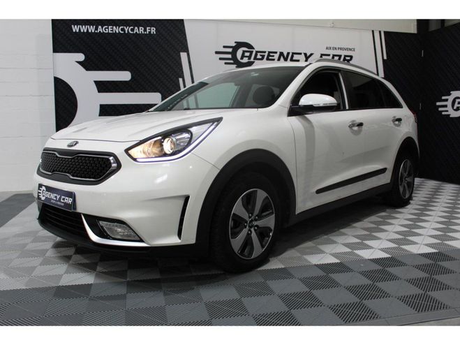 Kia Niro Hybride 1.6 GDi - 105 + Electric 43.5 ch BLANC de 2016