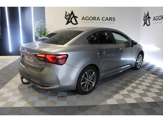 Toyota Avensis 112 D-4D BERLINE Executive PHASE 3 GRIS CLAIR de 2017