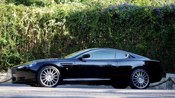  Voir détails -Aston martin DB9 V12 à Cannes (06)