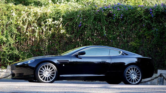 Aston martin DB9 V12 NOIR de 
