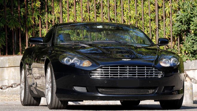 Aston martin DB9 V12 NOIR de 