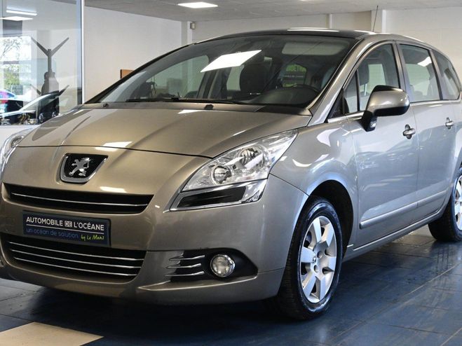 Cliquer pour voir la photo suivante Peugeot 5008 1.6 HDi 110ch FAP BMP6 Premium 7pl Champagne de 2009