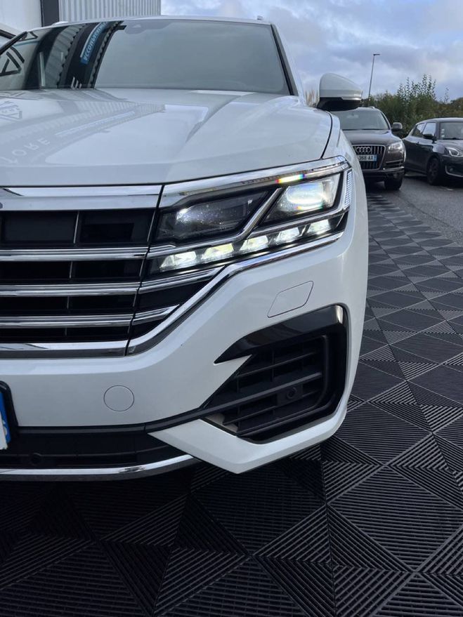 Volkswagen Touareg III 3.0 TDi V6 R-Line 4Motion Tiptronic  BLANC de 2018