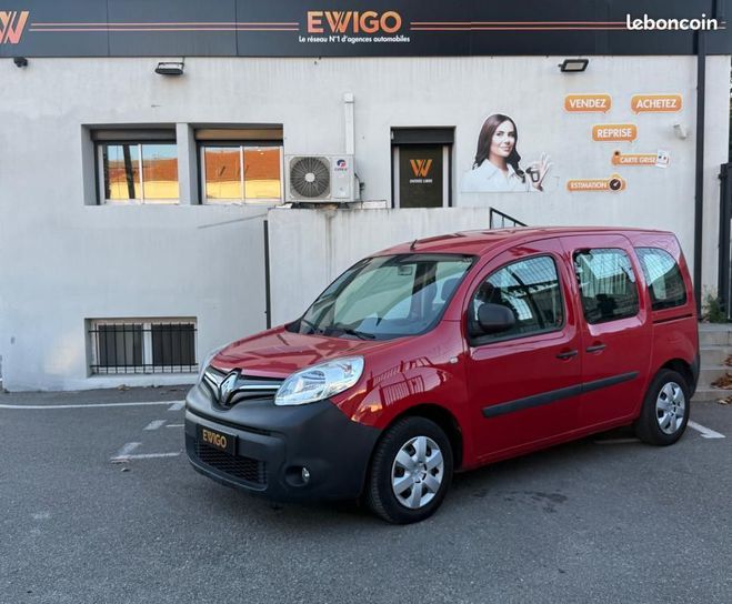 Cliquer pour voir la photo suivante Renault Kangoo COMBI 1.2 TCE 115 ENERGY ZEN 5 PLACES Rouge de 2017