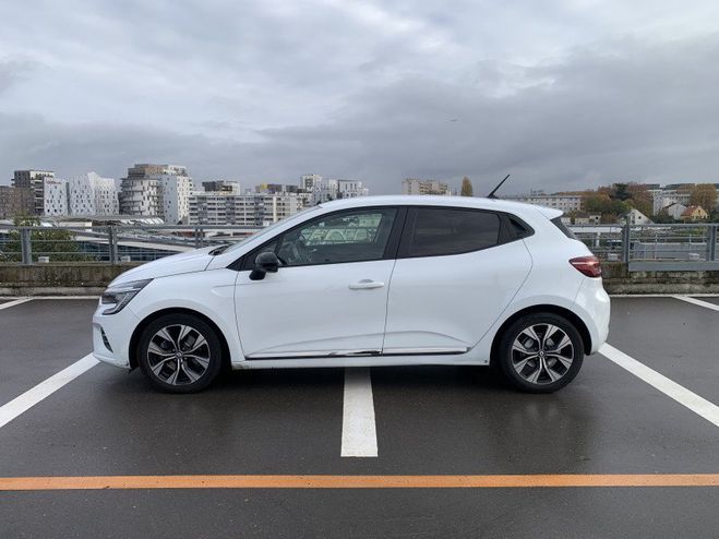Renault Clio V 1.6 E-TECH 145CH FULL HYBRID EVOLUTION Blanc de 2023