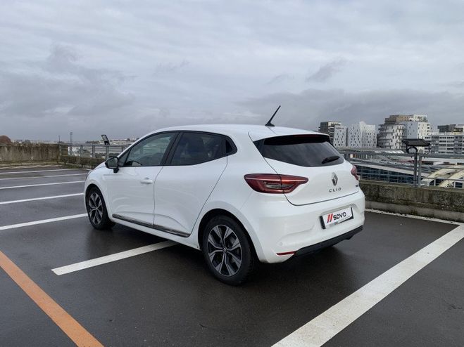 Renault Clio V 1.6 E-TECH 145CH FULL HYBRID EVOLUTION Blanc de 2023