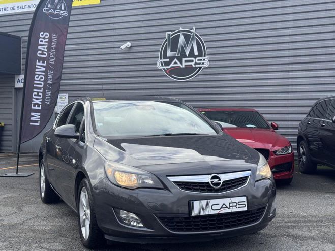 Opel Astra 1.7 CDTI FAP - 125 J BERLINE Sport GRIS FONCE de 2010