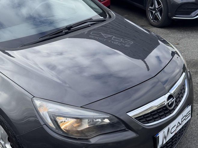 Opel Astra 1.7 CDTI FAP - 125 J BERLINE Sport GRIS FONCE de 2010