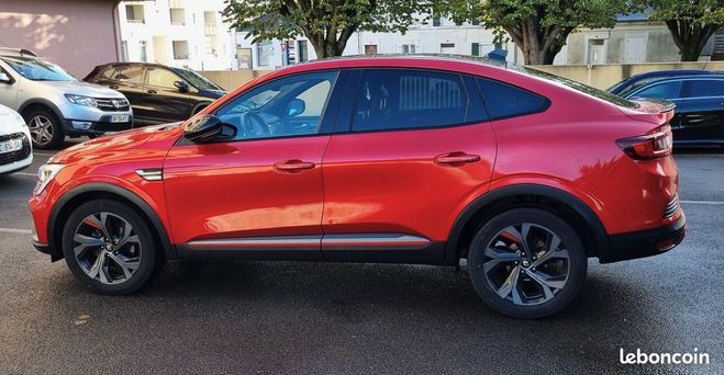 Renault Arkana 1.6 e-tech 145cv cvt rs-line Rouge de 2021