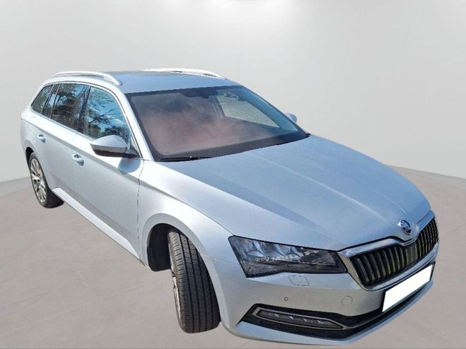 Cliquer pour voir la photo suivante Skoda Superb COMBI 2.0 TDI 150 Style DSG7 Gris Clair de 2022